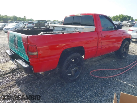1994 Dodge 1500 z VIN 3B7HC16Y5RM562516, wystawiony jako IAAI lot #42290588 z przebiegiem 210 155 mil mil oraz . Historia ofert i sprzedaży dostępna na DreamBid. Obrazek 4.