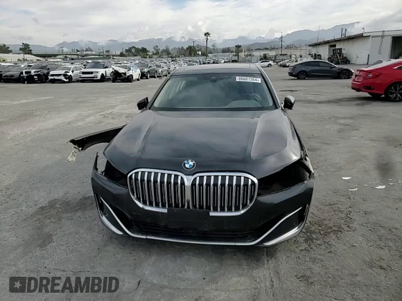 2022 BMW 7 Series 740i z VIN WBA7T2C02NCG97528, wystawiony jako Copart lot #80687204 z przebiegiem 28 387 mil mil oraz Szkoda całkowita • Salvage title. Historia ofert i sprzedaży dostępna na DreamBid. Obrazek 10.