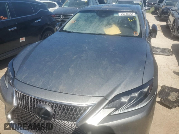 2020 Lexus LS 500 z VIN JTHD51FF3L5012783, wystawiony jako Copart lot #75930554 z przebiegiem 32 367 mil mil oraz Nie do naprawy • Non repairable. Historia ofert i sprzedaży dostępna na DreamBid. Obrazek 5.