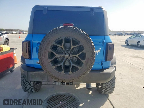 2022 Ford Bronco with VIN 1FMEE5DP8NLB44859, listed as a Copart auction lot 49328065 with 46,826 mi miles and Salvage Title. Bid and sale history available at DreamBid. Image 6.