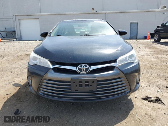 2017 Toyota Camry XLE with VIN 4T1BF1FKXHU400976, listed as a Copart auction lot 54923555 with 192,074 mi miles and Salvage Title. Bid and sale history available at DreamBid. Image 5.