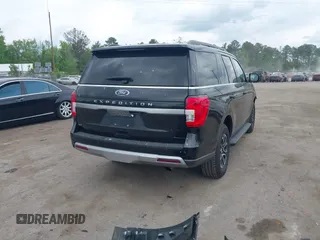 2024 Ford Expedition XLT с VIN 1FMJU1J86REA25838, выставлен на аукционе IAAI как лот 42135267 с пробегом 45 145 миль миль и . История ставок и продаж доступна на DreamBid. Изображение 4.