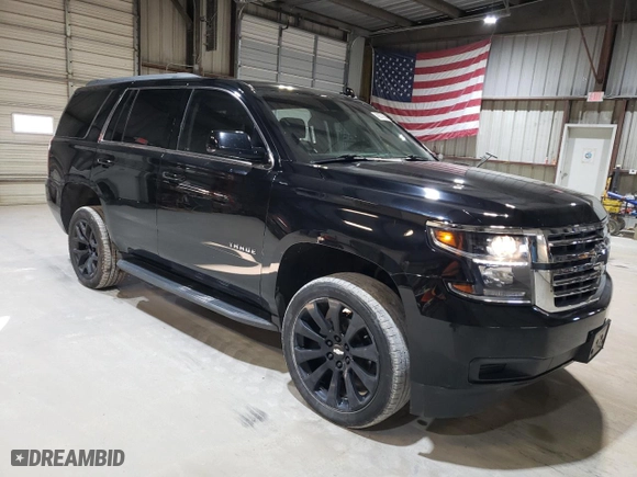 2018 Chevrolet Tahoe LS with VIN 1GNSKAKC4JR321530, listed as a Copart auction lot 43057985 with 104,553 mi miles and Salvage Title. Bid and sale history available at carsss.com. Image 4.