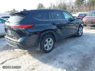 2021 Toyota Highlander L with VIN 5TDBZRBH0MS090789, listed as a IAAI auction lot 41623255 with 1 mi miles. Bid and sale history available at carsss.com. Image 4.