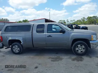 2012 Chevrolet Silverado 1500 LT with VIN 1GCRKSE71CZ222582, listed as a IAAI auction lot 42096128 with 275,037 mi miles and . Bid and sale history available at DreamBid. Image 14.