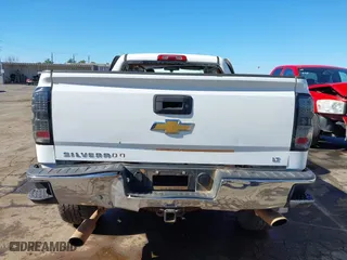 2014 Chevrolet Silverado 1500 LT with VIN 3GCUKREC6EG247979, listed as a IAAI auction lot 41590703 with 1 mi miles. Bid and sale history available at carsss.com. Image 16.