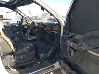 2019 Ford F-250 XL z VIN 1FT7W2BT2KEF88568, wystawiony jako IAAI lot #41589490 z przebiegiem Nie podano mil oraz . Historia ofert i sprzedaży dostępna na DreamBid. Obrazek 5.