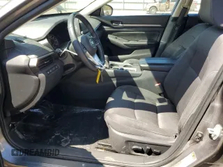 2019 Nissan Altima SV z VIN 1N4BL4DV4KC183875, wystawiony jako Copart lot #49556275 z przebiegiem 108 856 mil mil oraz Szkoda całkowita • Salvage title. Historia ofert i sprzedaży dostępna na DreamBid. Obrazek 7.