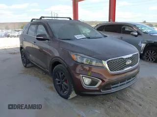 2016 Kia Sorento LX with VIN 5XYPGDA52GG139983, listed as a IAAI auction lot 42134996 with 120,259 mi miles. Bid and sale history available at carsss.com. Image 1.
