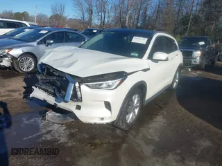2020 Infiniti QX50 Luxe z VIN 3PCAJ5M32LF121640, wystawiony jako IAAI lot #41311716 z przebiegiem 43 813 mil mil oraz . Historia ofert i sprzedaży dostępna na DreamBid. Obrazek 16.