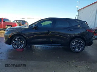 2021 Chevrolet Blazer RS с VIN 3GNKBKRS7MS557772, выставлен на аукционе IAAI как лот 41157912 с пробегом 67 550 миль миль и . История ставок и продаж доступна на DreamBid. Изображение 14.