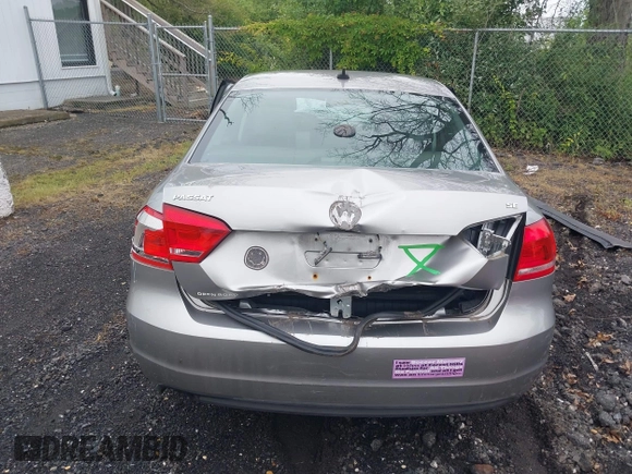 2013 Volkswagen Passat SE with VIN 1VWBP7A33DC041410, listed as a IAAI auction lot 42427033 with Not provided miles and . Bid and sale history available at DreamBid. Image 16.