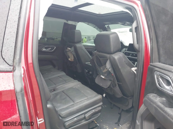 2022 Chevrolet Suburban Z71 with VIN 1GNSKDKD8NR301037, listed as a IAAI auction lot 41606859 with 101,854 mi miles. Bid and sale history available at carsss.com. Image 8.