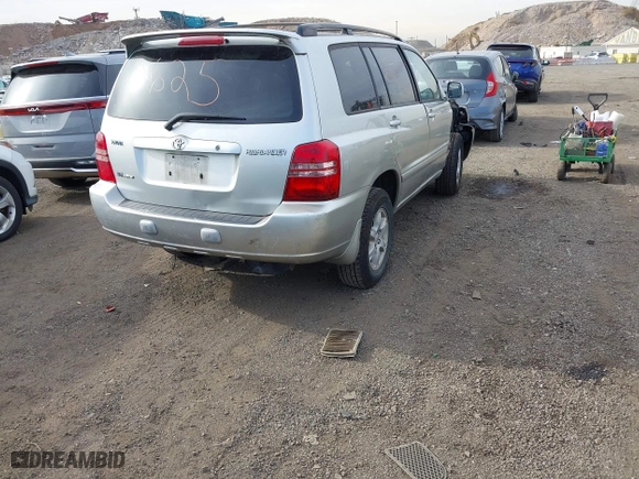 2003 Toyota Highlander with VIN JTEHF21A430146857, listed as a IAAI auction lot 40762625 with 134,431 mi miles. Bid and sale history available at carsss.com. Image 4.