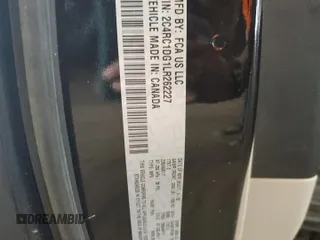 2020 Chrysler Voyager LXi z VIN 2C4RC1DG1LR262227, wystawiony jako Copart lot #50996495 z przebiegiem 115 529 mil mil oraz Szkoda całkowita • Salvage title. Historia ofert i sprzedaży dostępna na DreamBid. Obrazek 13.