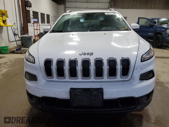 2016 Jeep Cherokee Latitude with VIN 1C4PJMCB3GW157626, listed as a Copart auction lot 50711785 with 133,564 mi miles and Salvage Title. Bid and sale history available at carsss.com. Image 5.
