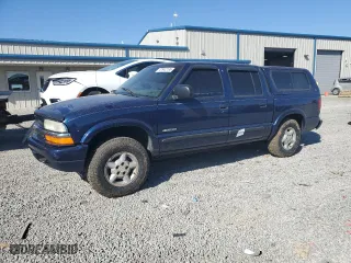 2003 Chevrolet S-10 LS with VIN 1GCDT13X43K141525, listed as a Copart auction lot 47942185 with 188,903 mi miles and Salvage Title. Bid and sale history available at carsss.com. Image 1.
