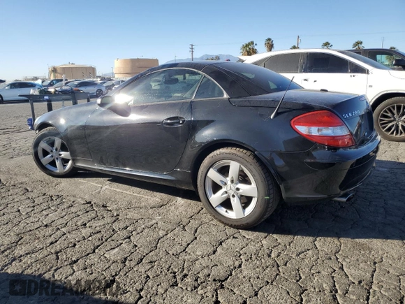 2006 Mercedes-Benz SLK 280 z VIN WDBWK54F86F115935, wystawiony jako Copart lot #88819205 z przebiegiem 55 947 mil mil oraz Szkody całkowita. Historia ofert i sprzedaży dostępna na DreamBid. Obrazek 2.