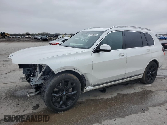 2024 BMW X7 xDrive40i z VIN 5UX23EM06R9S67707, wystawiony jako Copart lot #50916935 z przebiegiem 27 958 mil mil oraz Szkoda całkowita • Salvage title. Historia ofert i sprzedaży dostępna na DreamBid. Obrazek 1.
