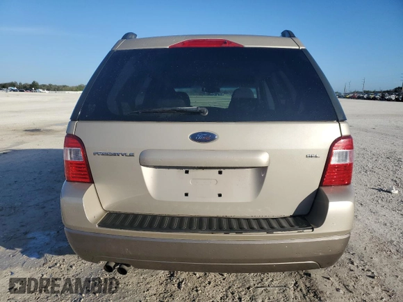 2005 Ford Freestyle SEL with VIN 1FMZK02115GA60371, listed as a Copart auction lot 85945304 with 193,679 mi miles and Non Repairable. Bid and sale history available at carsss.com. Image 6.