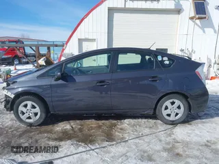 2011 Toyota Prius I with VIN JTDKN3DU4B0266777, listed as a IAAI auction lot 41577700 with 178,838 mi miles. Bid and sale history available at carsss.com. Image 15.