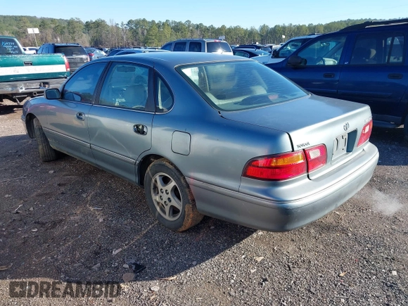 1998 Toyota Avalon XL with VIN 4T1BF18BXWU250149, listed as a IAAI auction lot 41568370 with 299,990 mi miles and . Bid and sale history available at DreamBid. Image 3.