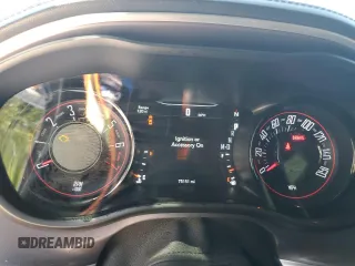 2020 Dodge Challenger SXT with VIN 2C3CDZAG7LH236117, listed as a Copart auction lot 52746765 with 75,151 mi miles and Salvage Title. Bid and sale history available at DreamBid. Image 9.