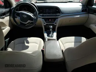 2017 Hyundai Elantra SE z VIN KMHD74LF2HU409248, wystawiony jako Copart lot #56102835 z przebiegiem 103 848 mil mil oraz Szkoda całkowita • Salvage title. Historia ofert i sprzedaży dostępna na DreamBid. Obrazek 8.