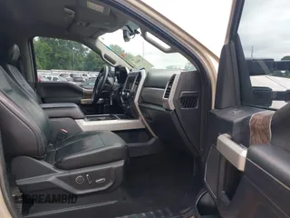 2018 Ford F-250 XL with VIN 1FT7W2BTXJEB50640, listed as a IAAI auction lot 42388061 with 274,829 mi miles and . Bid and sale history available at DreamBid. Image 5.