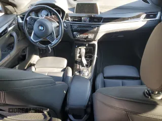 2018 BMW X2 xDrive28i z VIN WBXYJ5C39JEF79406, wystawiony jako Copart lot #50515265 z przebiegiem 63 096 mil mil oraz Szkody całkowita. Historia ofert i sprzedaży dostępna na DreamBid. Obrazek 8.