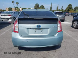 2015 Toyota Prius Four with VIN JTDKN3DU5F1961737, listed as a IAAI auction lot 42082317 with 253,254 mi miles. Bid and sale history available at carsss.com. Image 15.