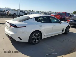2020 Kia Stinger GT-Line with VIN KNAE15LA8L6083745, listed as a Copart auction lot 70219424 with 24,135 mi miles and Salvage Title. Bid and sale history available at carsss.com. Image 3.