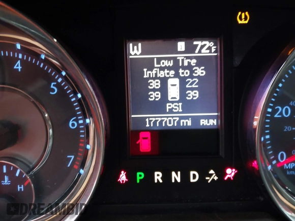 2014 Chrysler Town & Country Touring-L with VIN 2C4RC1CG7ER460427, listed as a IAAI auction lot 40876176 with 177,707 mi miles. Bid and sale history available at carsss.com. Image 15.