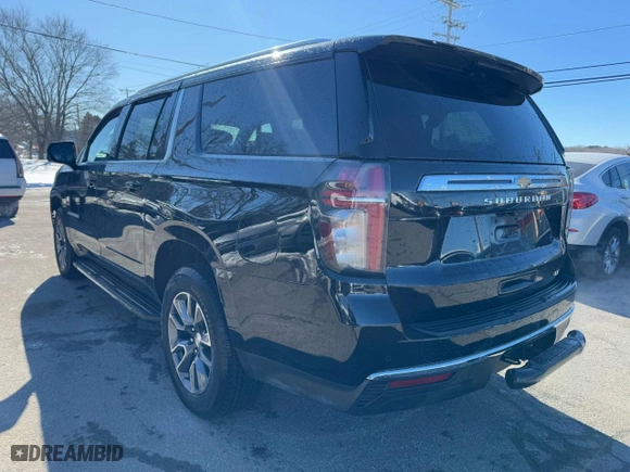2022 Chevrolet Suburban LT with VIN 1GNSKCKDXNR189741, listed as a Copart auction lot 46791695 with 150,778 mi miles and Clean Title. Bid and sale history available at carsss.com. Image 3.