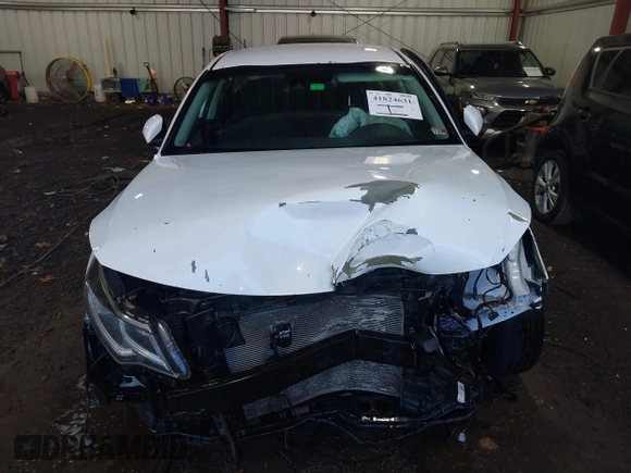 2019 Kia Optima LX with VIN 5XXGT4L33KG363512, listed as a IAAI auction lot 41824631 with 105,034 mi miles. Bid and sale history available at carsss.com. Image 13.
