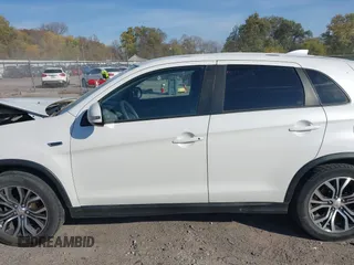 2018 Mitsubishi Outlander Sport ES 2.0 with VIN JA4AR3AU1JZ018060, listed as a IAAI auction lot 40712329 with 118,852 mi miles. Bid and sale history available at carsss.com. Image 14.