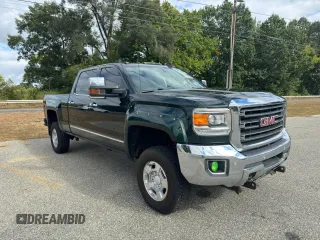 2015 GMC Sierra 2500HD available WiFi SLT with VIN 1GT12ZE82FF581685, listed as a Copart auction lot 86005854 with 185,110 mi miles and Clean Title. Bid and sale history available at carsss.com. Image 1.