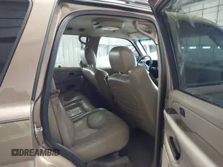 2004 GMC Yukon SLT with VIN 1GKEK13Z84R265500, listed as a IAAI auction lot 41412544 with 259,575 mi miles. Bid and sale history available at carsss.com. Image 8.