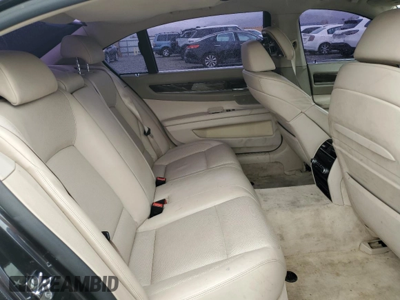 2009 BMW 7 Series 750Li z VIN WBAKB83579CY57269, wystawiony jako Copart lot #42173805 z przebiegiem 140 815 mil mil oraz Szkoda całkowita • Salvage title. Historia ofert i sprzedaży dostępna na DreamBid. Obrazek 10.
