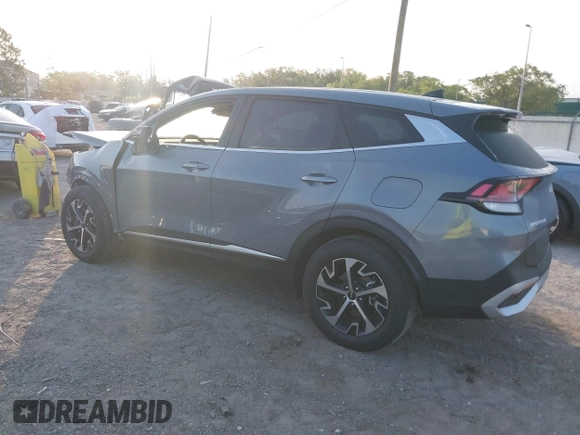 2024 Kia Sportage EX with VIN 5XYK33DF7RG215608, listed as a IAAI auction lot 41861787 with 3,517 mi miles. Bid and sale history available at carsss.com. Image 3.
