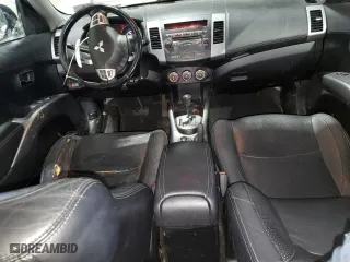 2010 Mitsubishi Outlander XLS with VIN JA4JT4AX0AZ003566, listed as a Copart auction lot 41385025 with 149,765 mi miles and Salvage Title. Bid and sale history available at carsss.com. Image 8.
