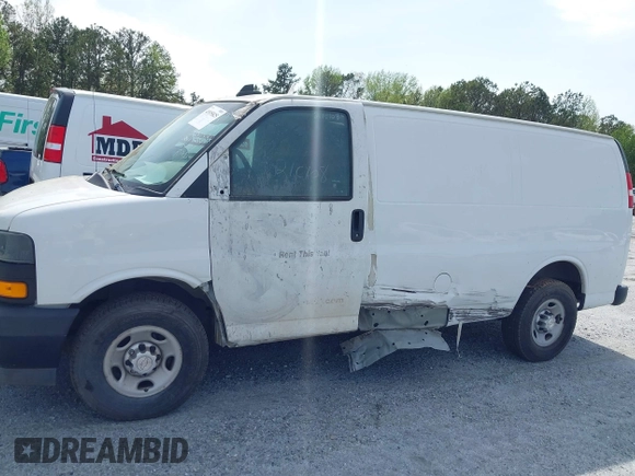 2018 Chevrolet Express Cargo Van with VIN 1GCWGAFP3J1270397, listed as a IAAI auction lot 41935825 with 1 mi miles. Bid and sale history available at carsss.com. Image 14.