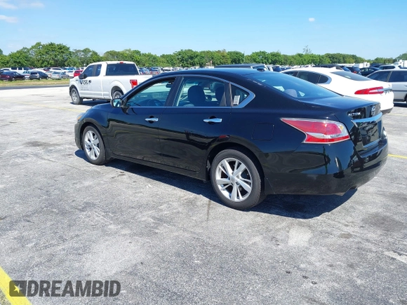 2015 Nissan Altima S with VIN 1N4AL3AP7FC288539, listed as a IAAI auction lot 42031553 with 121,050 mi miles and . Bid and sale history available at DreamBid. Image 3.