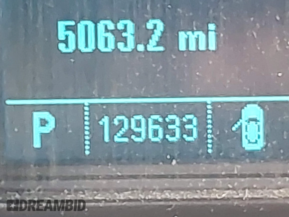 2010 Chevrolet Equinox LS with VIN 2CNFLCEW6A6389005, listed as a IAAI auction lot 41537723 with 129,633 mi miles. Bid and sale history available at carsss.com. Image 15.