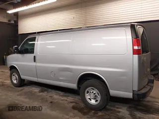 2018 Chevrolet Express Cargo Van with VIN 1GCWGAFG6J1226085, listed as a IAAI auction lot 41952268 with 53,293 mi miles. Bid and sale history available at carsss.com. Image 15.