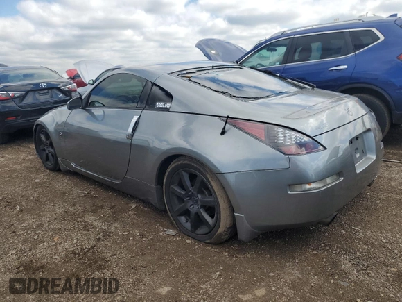 2003 Nissan 350Z Touring z VIN JN1AZ34E23T003943, wystawiony jako Copart lot #55221405 z przebiegiem 198 292 mil mil oraz Szkoda całkowita • Salvage title. Historia ofert i sprzedaży dostępna na DreamBid. Obrazek 2.