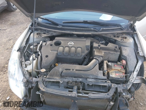 2011 Nissan Altima S with VIN 1N4AL2AP8BN488922, listed as a IAAI auction lot 42037880 with 253,998 mi miles and . Bid and sale history available at carsss.com. Image 10.