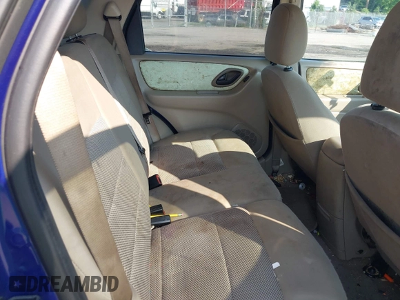 2005 Ford Escape XLT z VIN 1FMYU93105KB75632, wystawiony jako IAAI lot #42686073 z przebiegiem 146 084 mil mil oraz . Historia ofert i sprzedaży dostępna na DreamBid. Obrazek 8.