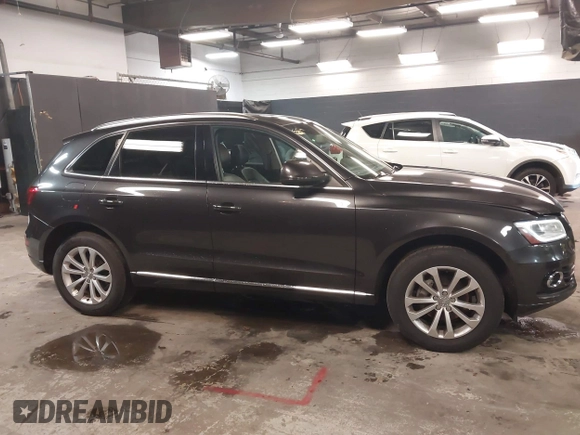 2015 Audi Q5 Premium Plus with VIN WA1LFAFP5FA029478, listed as a IAAI auction lot 41514901 with 133,150 mi miles. Bid and sale history available at carsss.com. Image 14.