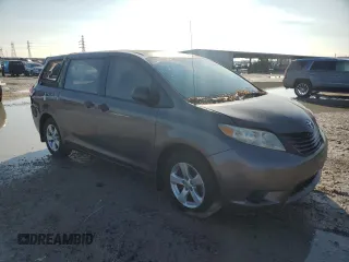 2013 Toyota Sienna L with VIN 5TDZK3DC2DS327428, listed as a Copart auction lot 86815684 with 0 mi miles and Salvage Title. Bid and sale history available at carsss.com. Image 4.